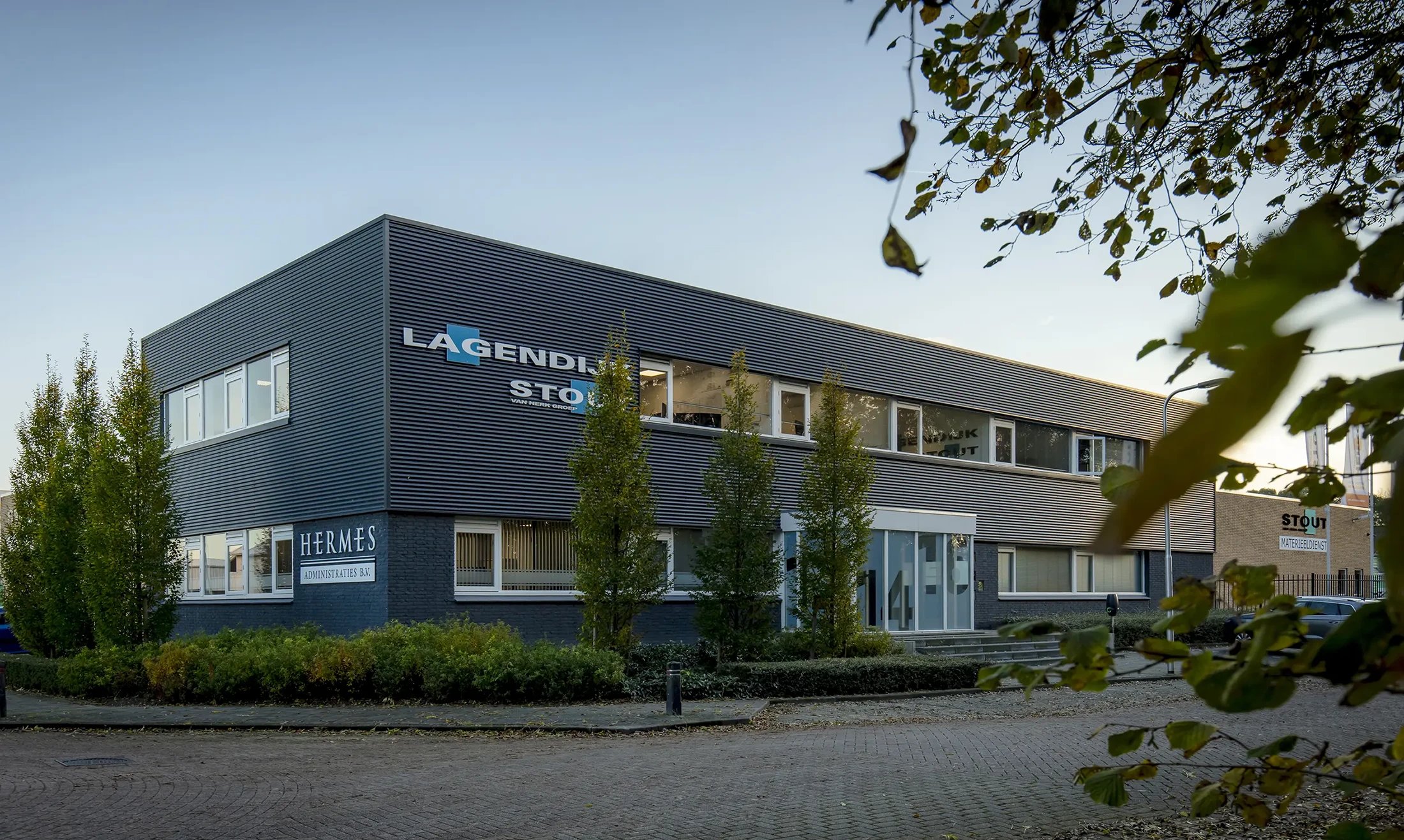 Header beeld lagendijk en stout